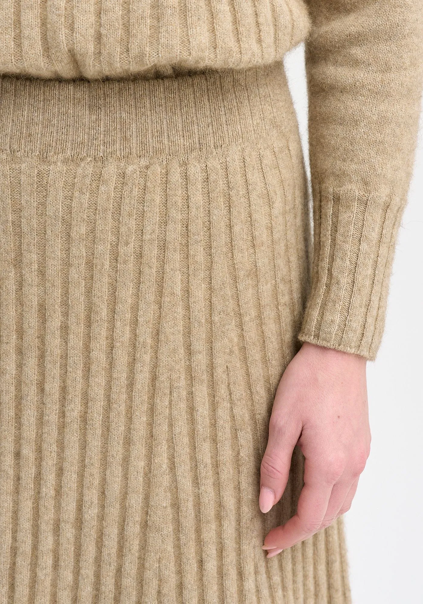 EMILIA KNIT SKIRT