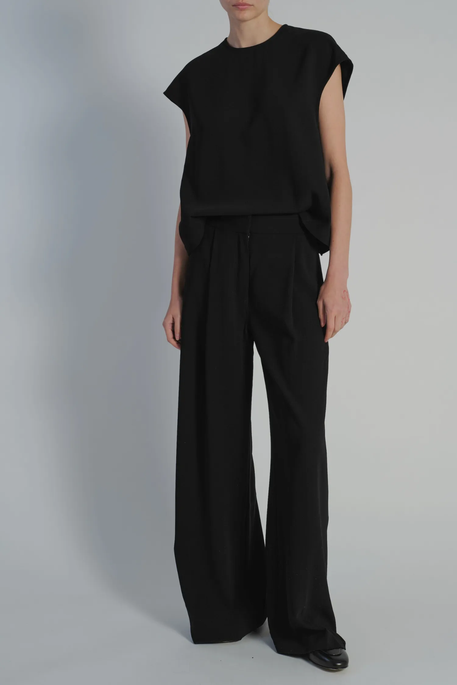 Neve Crepe Pant